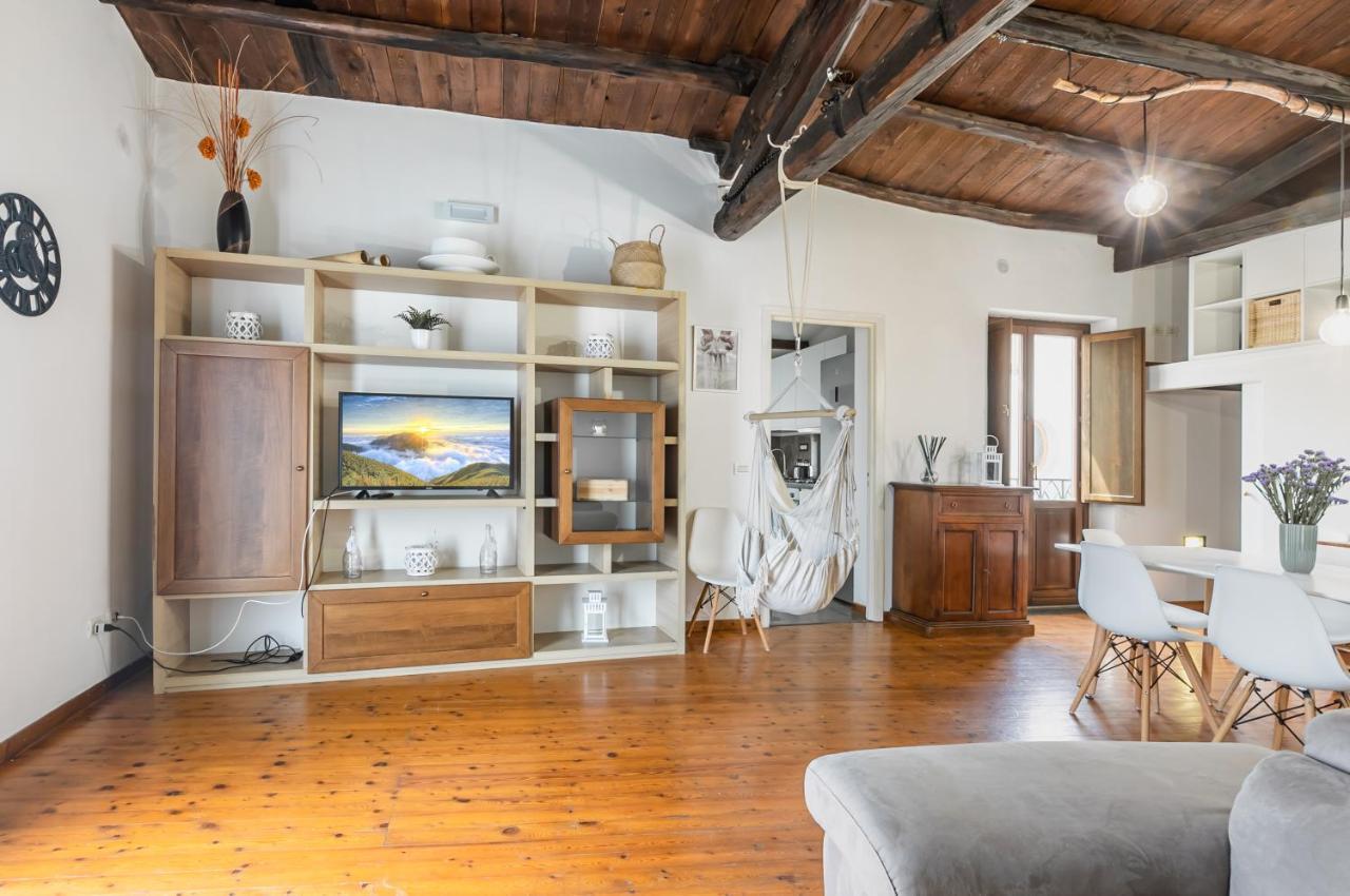Vucciria Central Flat With Small Terrace Palermo Exterior foto