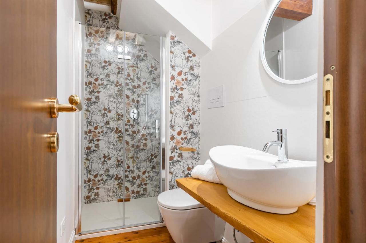 Vucciria Central Flat With Small Terrace Palermo Exterior foto